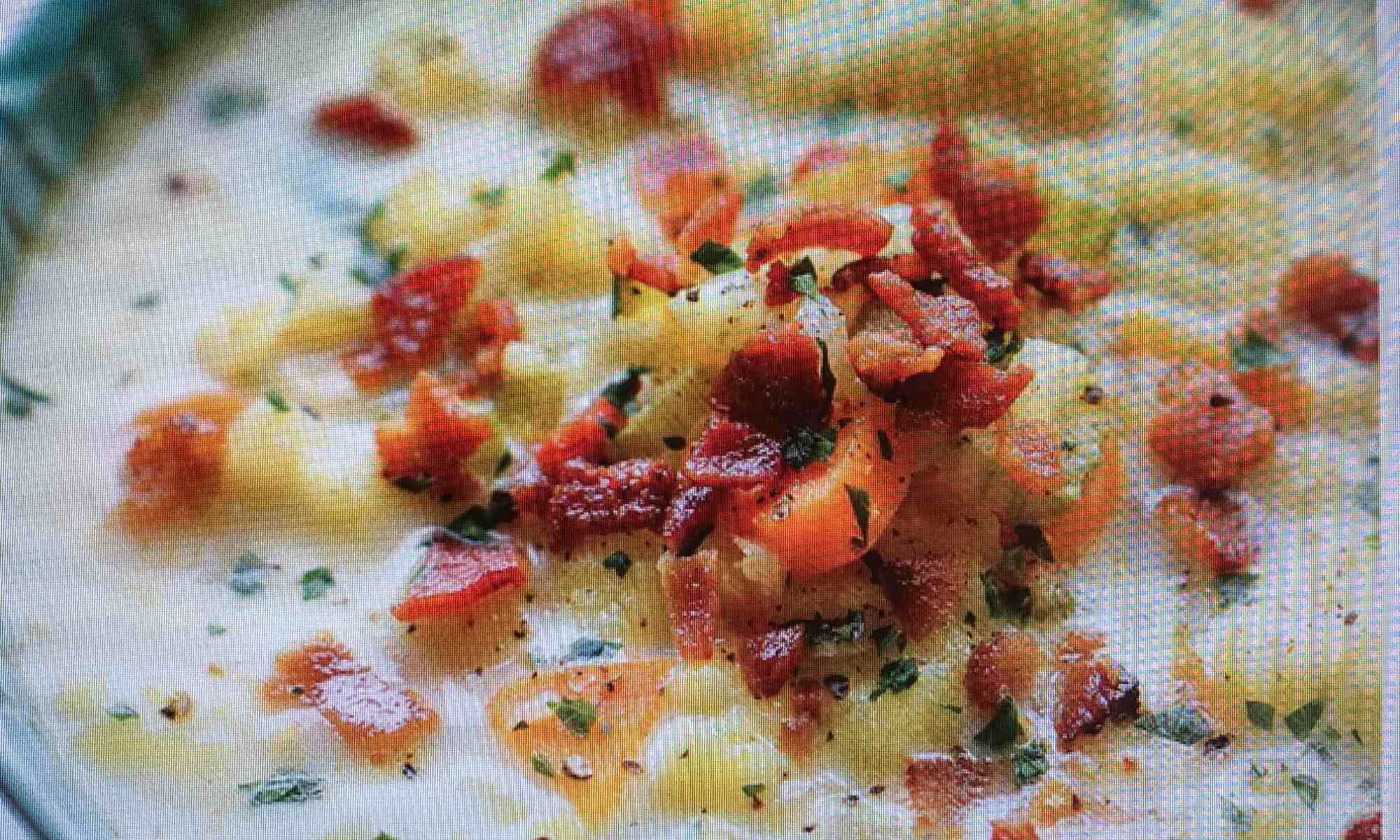 Close Up Picture Of Cauliflower Chowder with Bacon